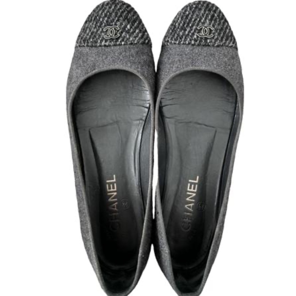 Chanel Gray Ballet Flats with Textured Toe